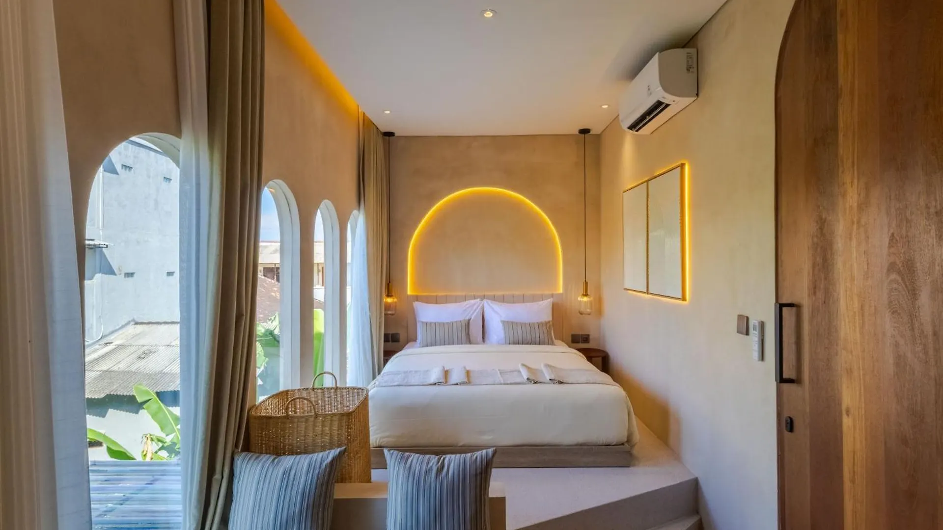 Villa San Miguel - 2 Bedroom Private Villa In Seminyak